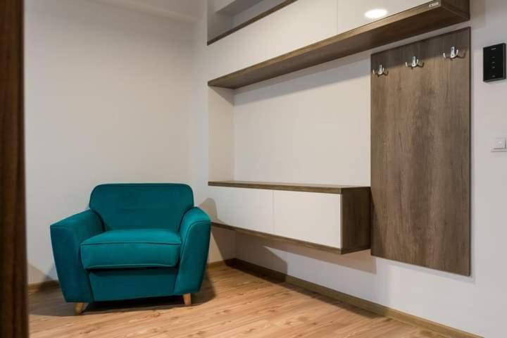 Confort' By J Iasi Habitación foto
